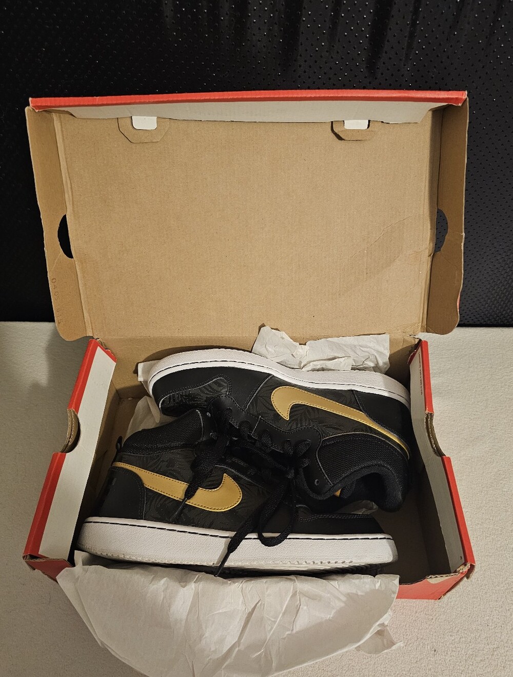 NIKE Court Borough Mid Print GS Black/Gold Youth Big Kid Sz 6.5Y/ Womens Sz 8